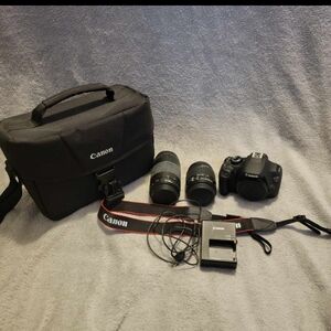 Canon EOS Rebel T5 DSLR Camera Bundle
